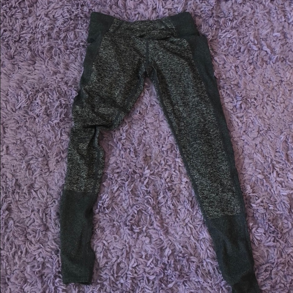 Zella gray reversible leggings